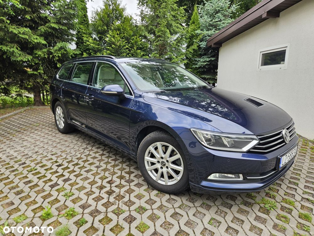 Volkswagen Passat - 2