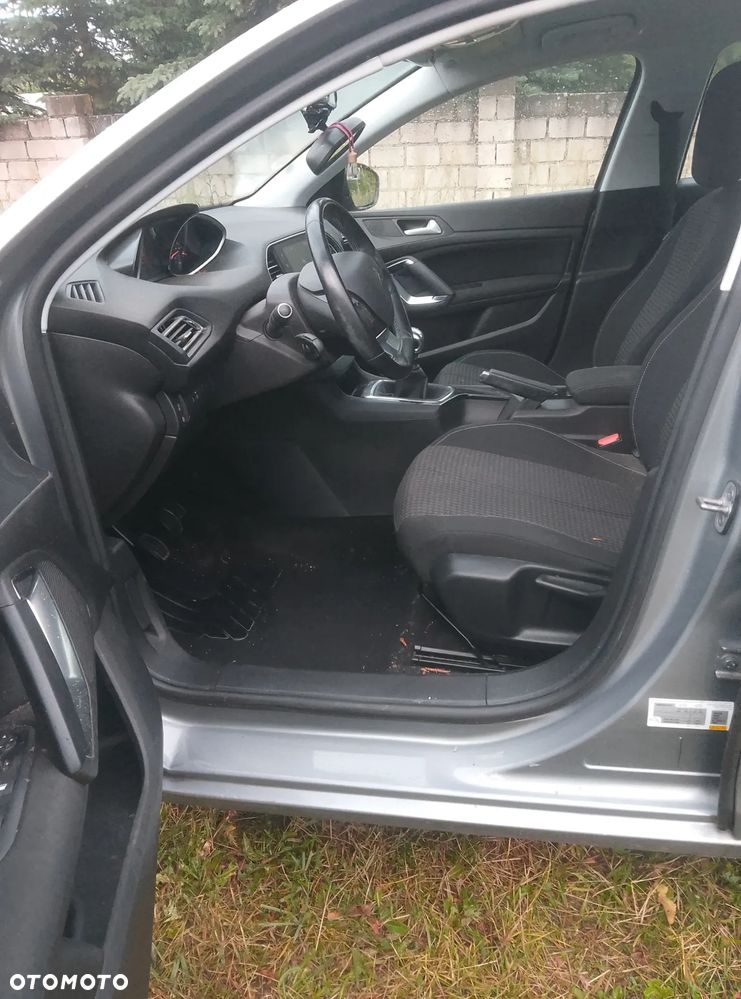 Peugeot 308 - 11