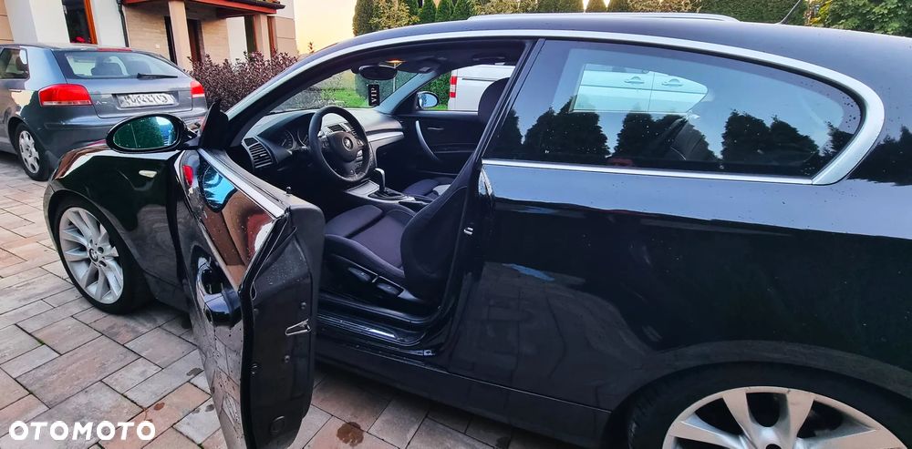 BMW Seria 1 123d DPF Edition Sport - 12