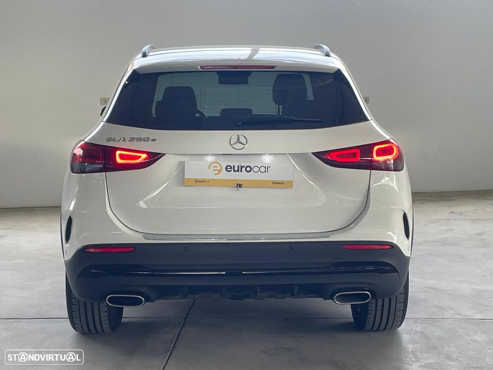 Mercedes-Benz GLA 250 e 8G-DCT AMG Line - 4