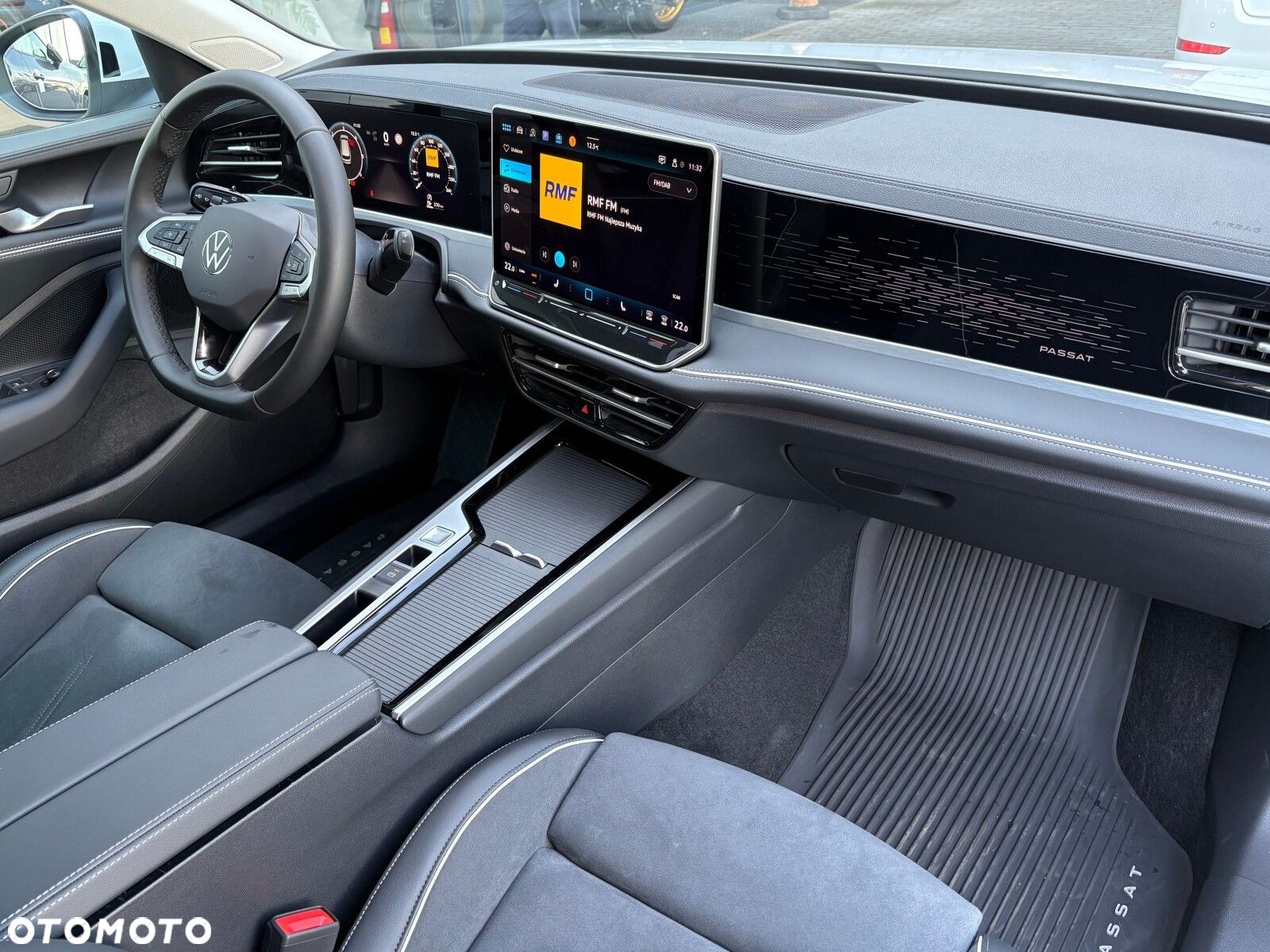 Volkswagen Passat - 16