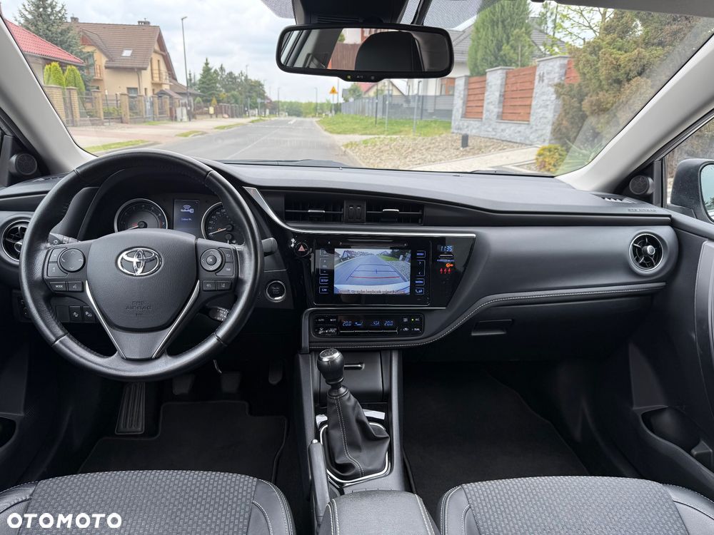 Toyota Corolla 1.6 50th Anniversary - 14