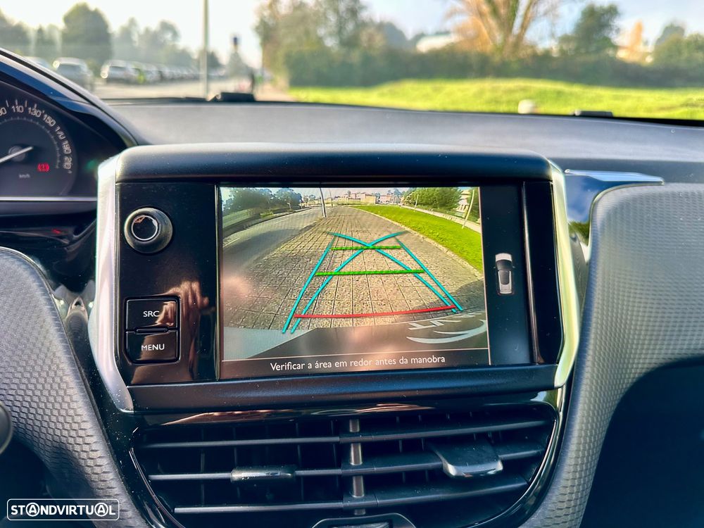 Peugeot 2008 1.6 BlueHDi Style - 39