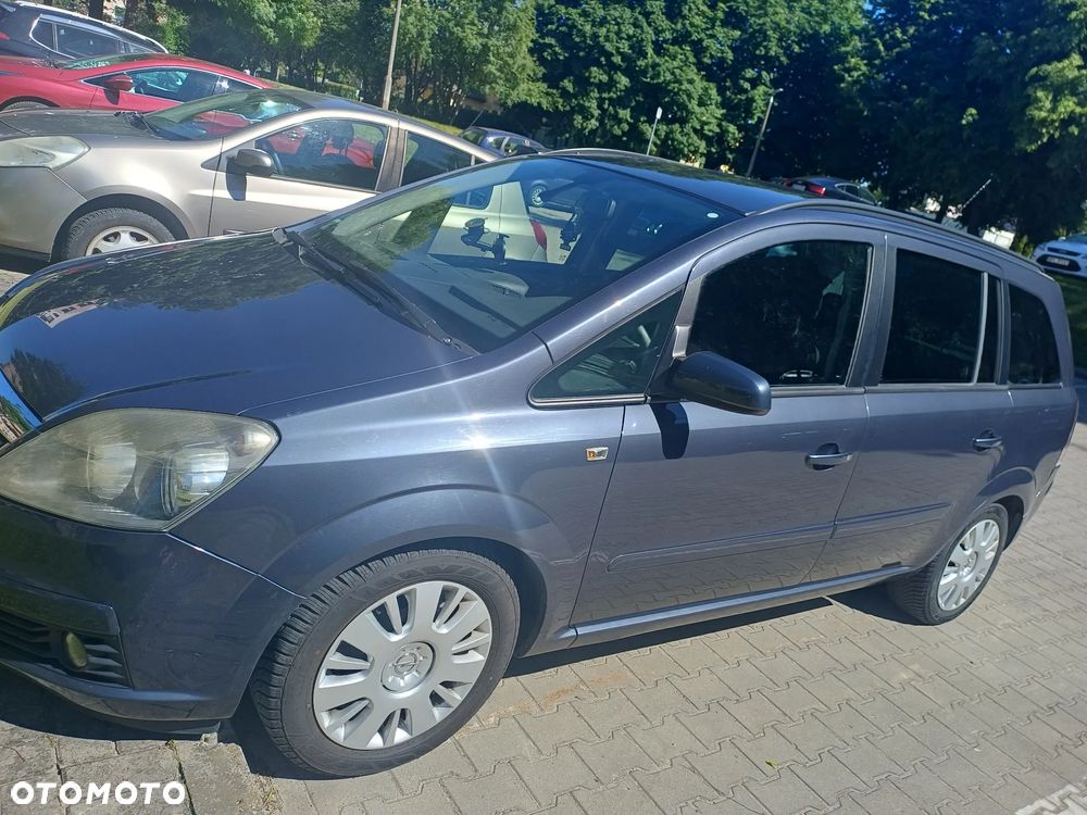 Opel Zafira - 2