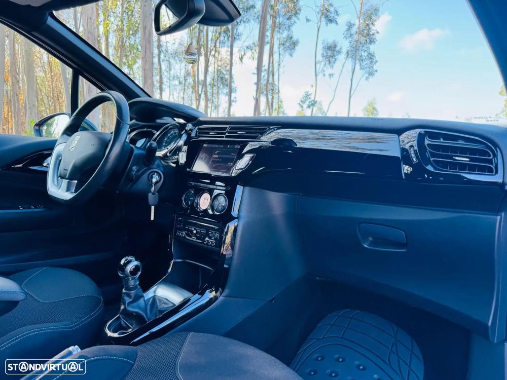 Citroën DS3 Cabrio 1.2 VTi So Chic - 26