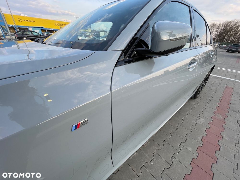 BMW Seria 3 318i M Sport - 13