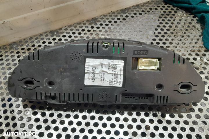 Ceasuri bord A9065420101 A9065420101 / A9065420701 / A9069020100 Merc - 3