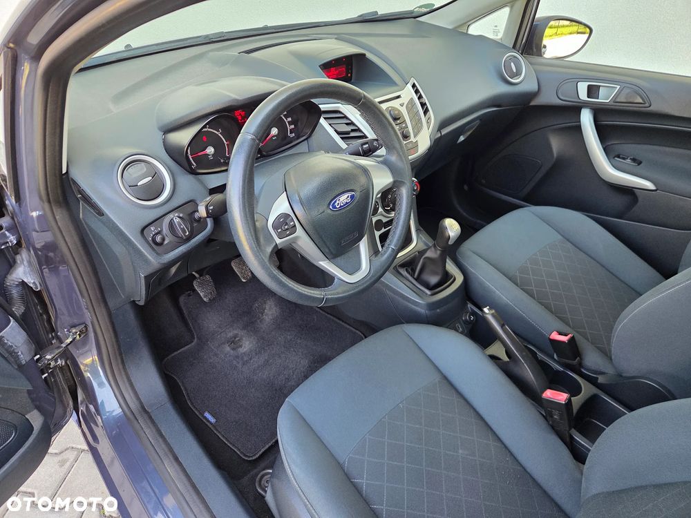 Ford Fiesta - 7