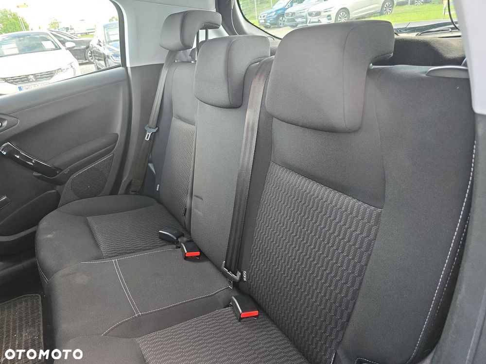 Peugeot 208 1.6 BlueHDi Active - 16