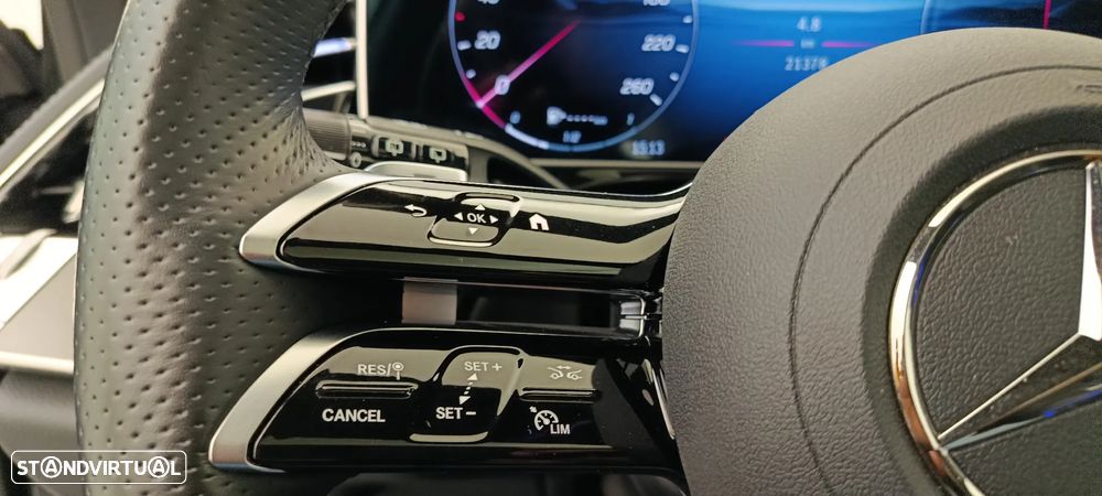 Mercedes-Benz E 300 Standard - 22