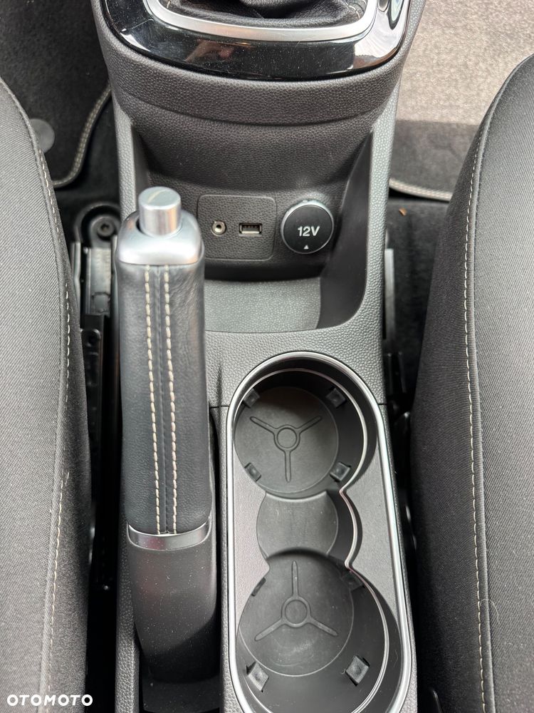 Ford Fiesta 1.0 EcoBoost S&S TITANIUM X - 11