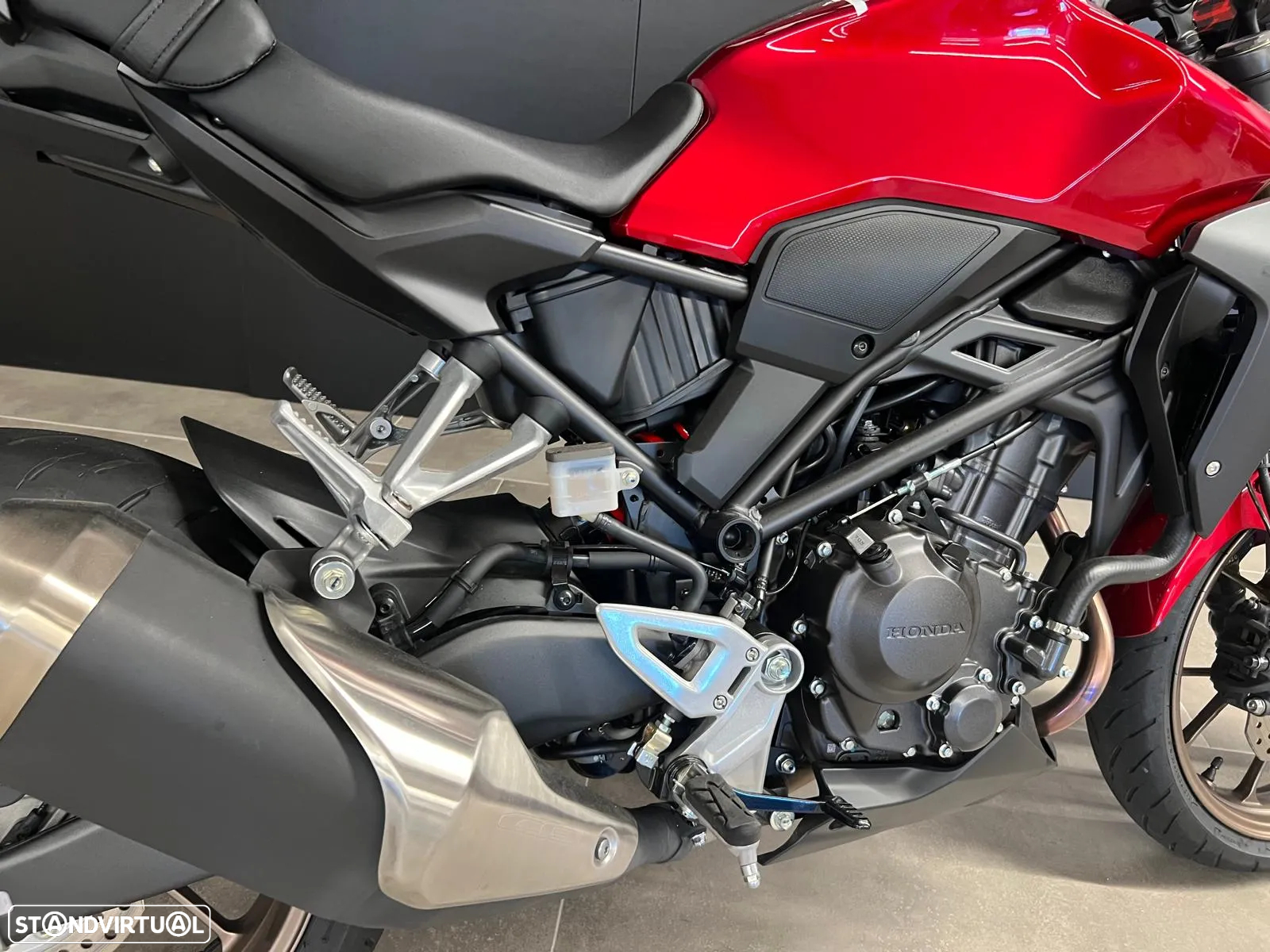 Honda CB 300R - 7