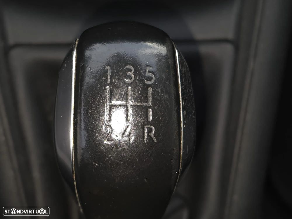 Peugeot 208 1.2 VTi SE Style - 22