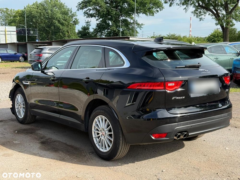 Jaguar F-Pace - 2