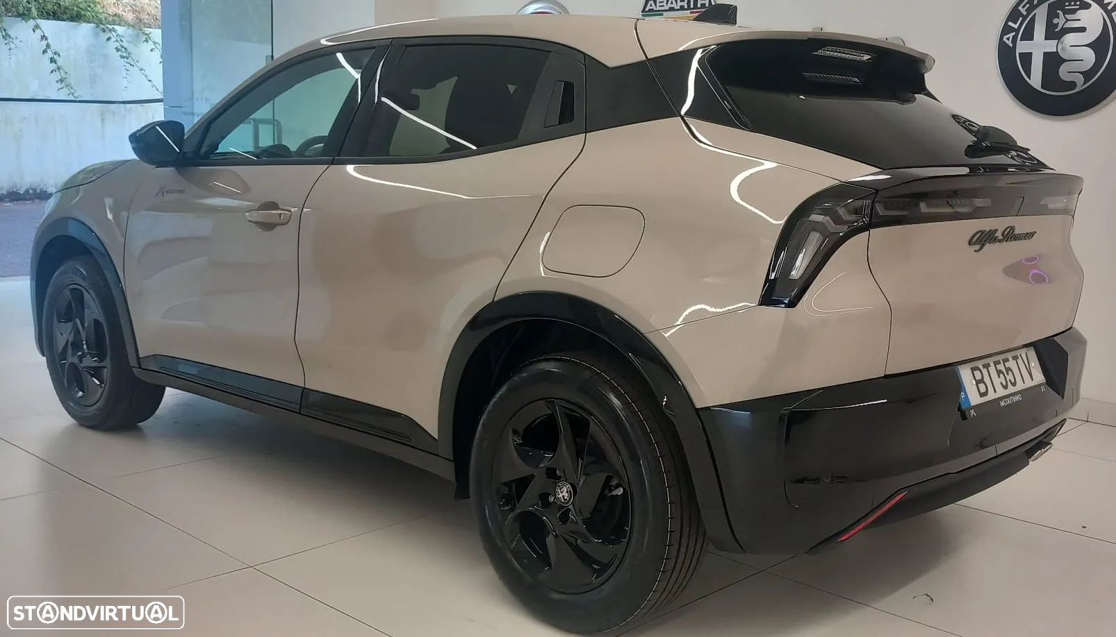 Alfa Romeo Junior 1.2 Intensa Q4 eDCT6 - 7
