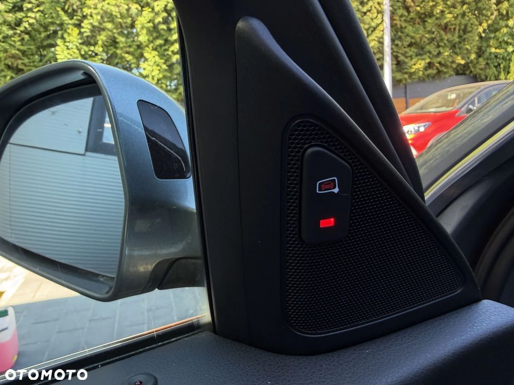 Audi Q3 1.4 TFSI Edycja Specjalna S tronic - 35