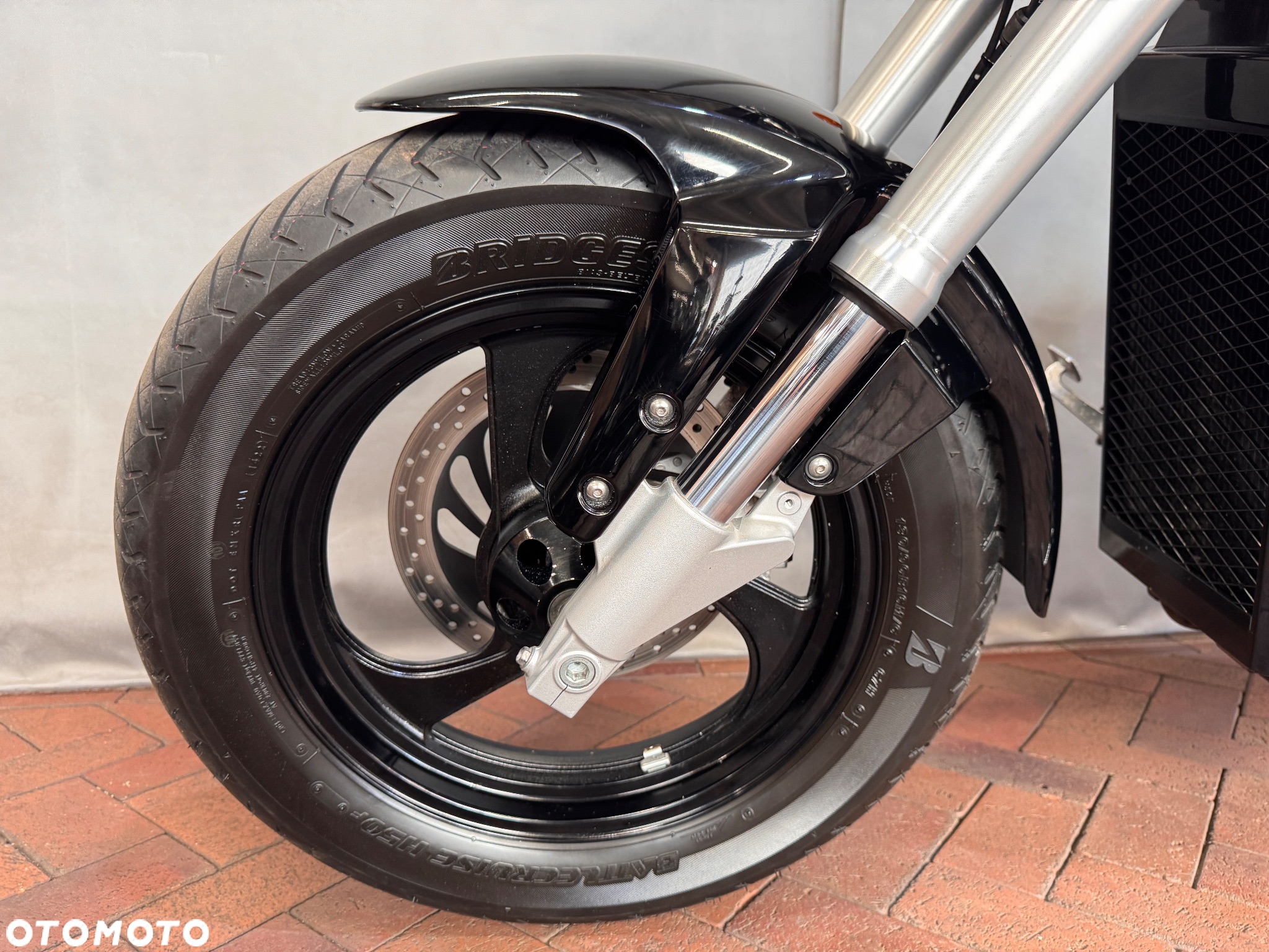 Suzuki Boulevard - 24