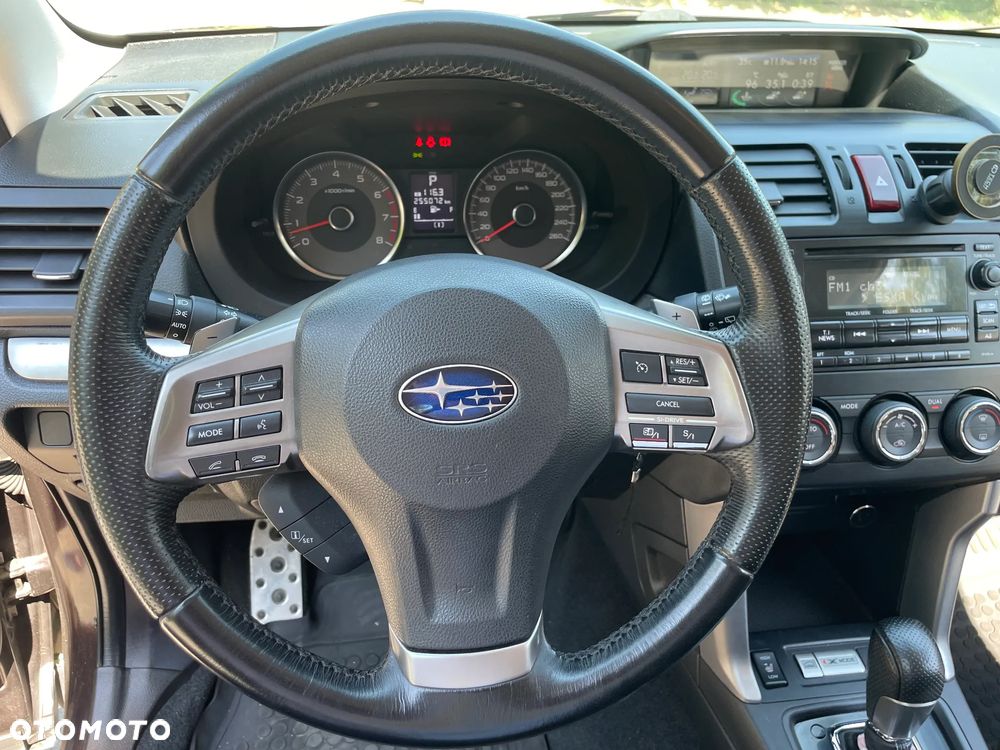 Subaru Forester 2.0XT Comfort Lineartronic - 17