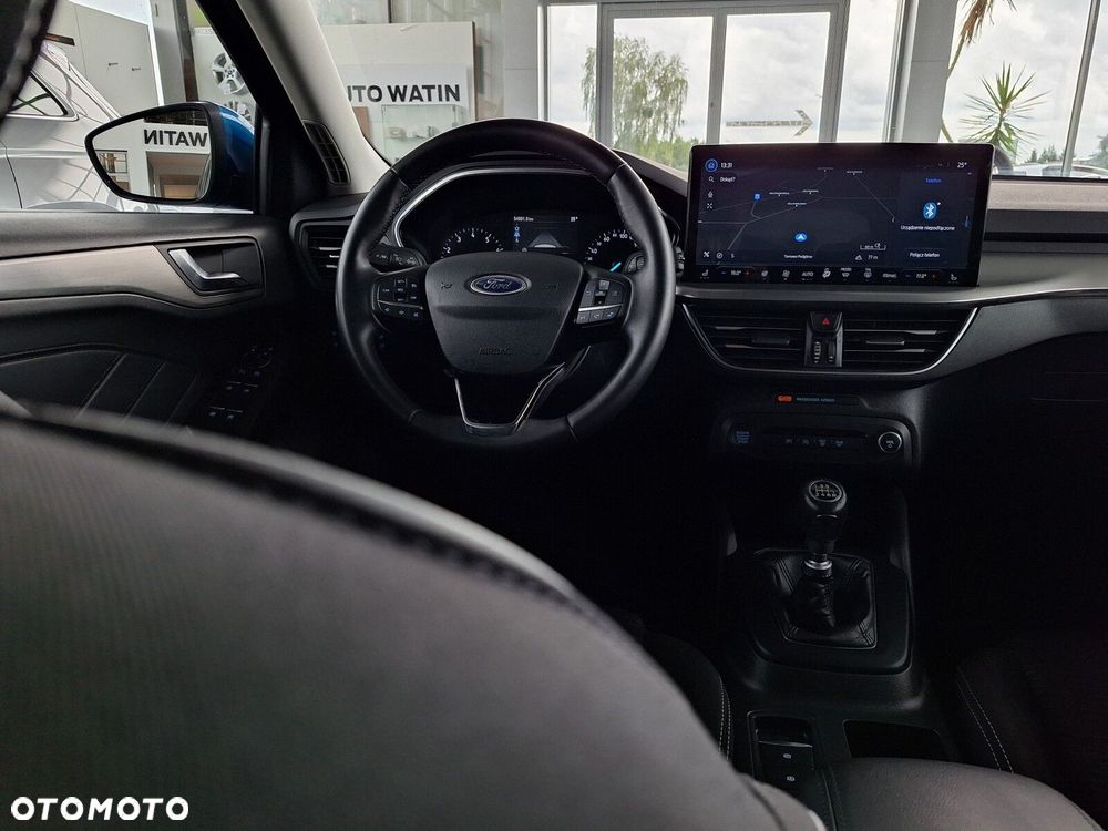 Ford Focus 1.0 EcoBoost Titanium - 25