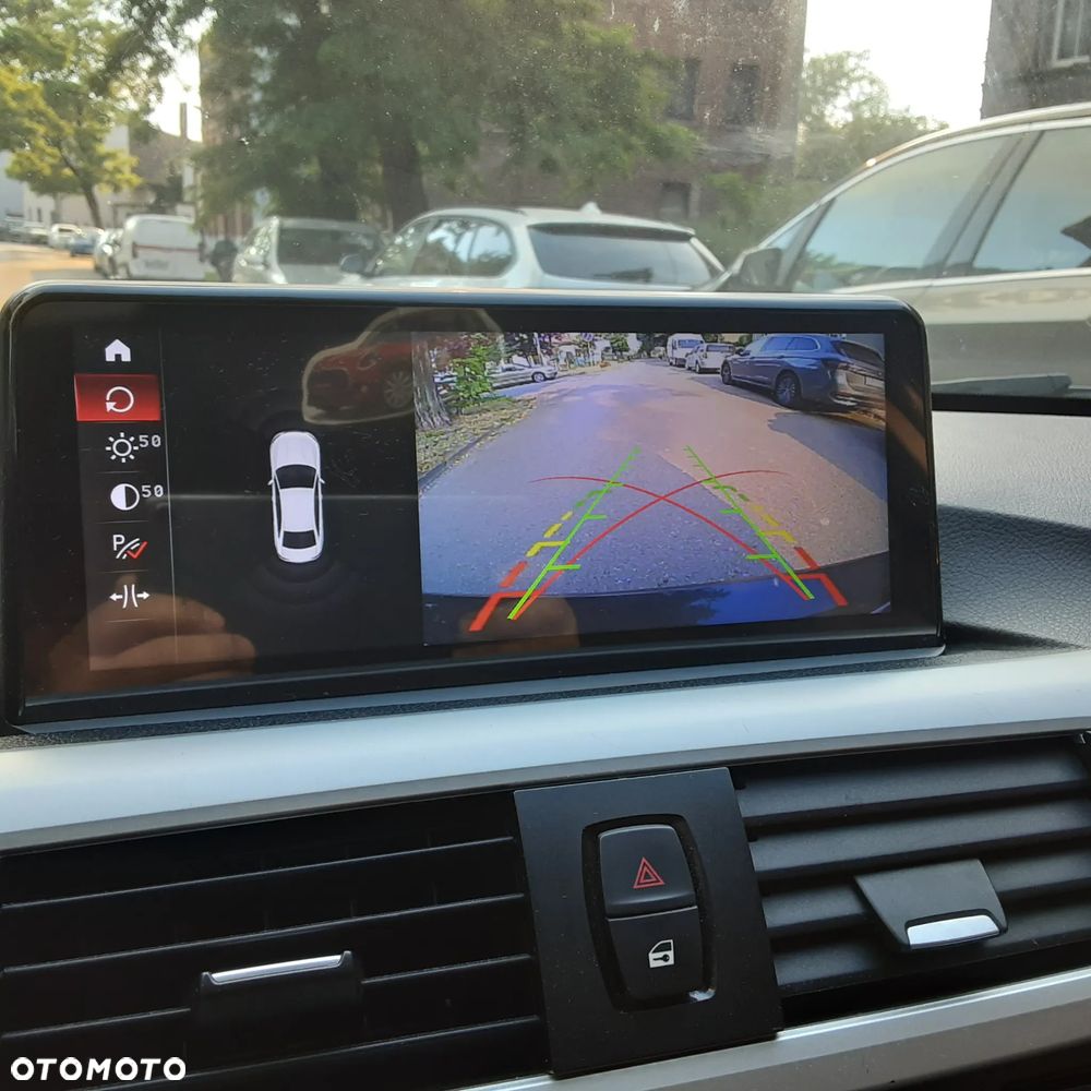 BMW Seria 3 316i - 26