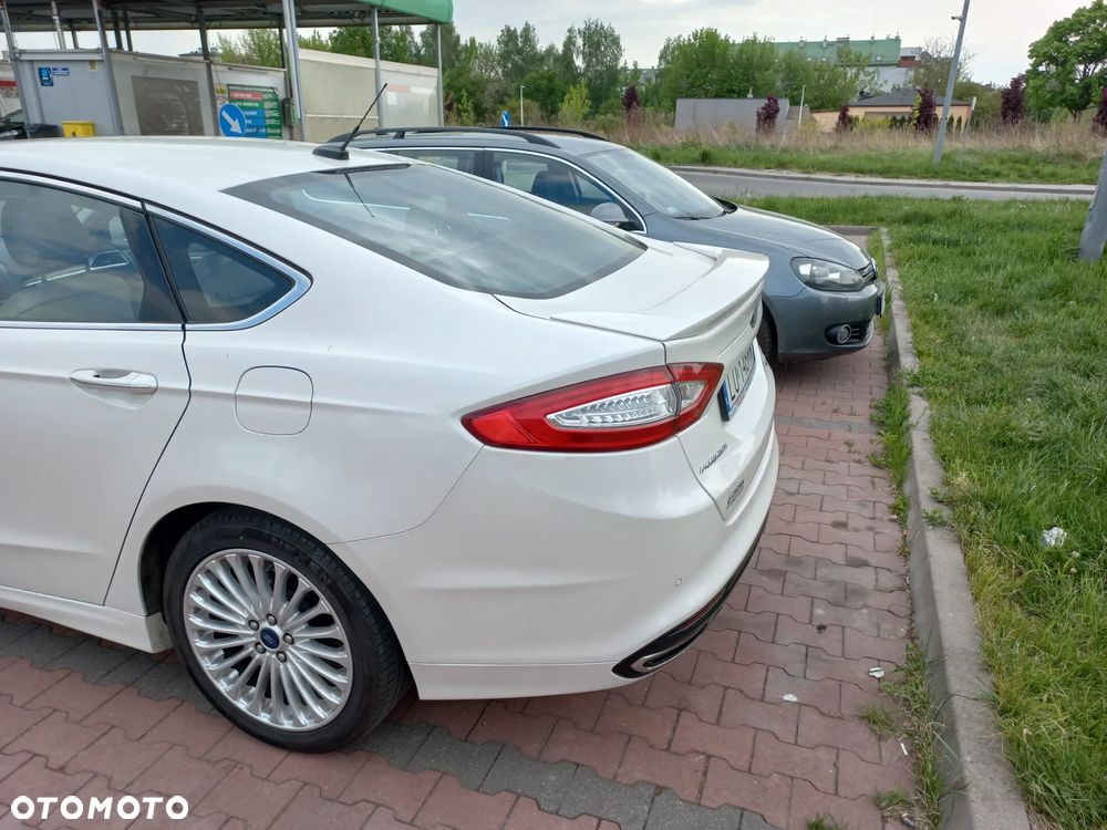 Ford Fusion 2.0 EcoBoost Titanium - 3