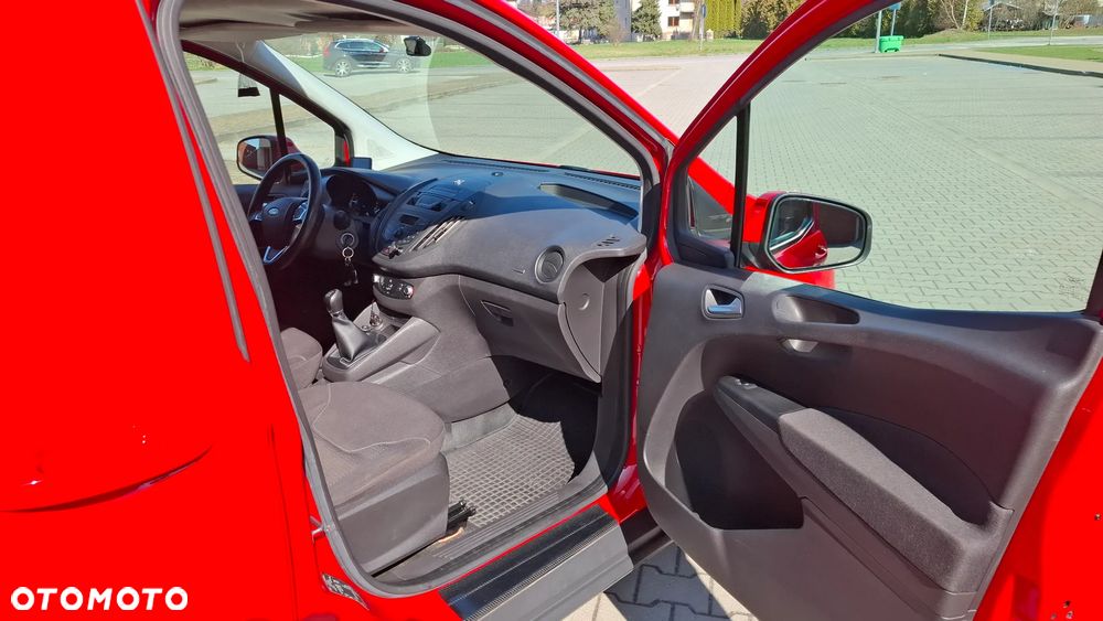 Ford Transit Courier Trend - 17