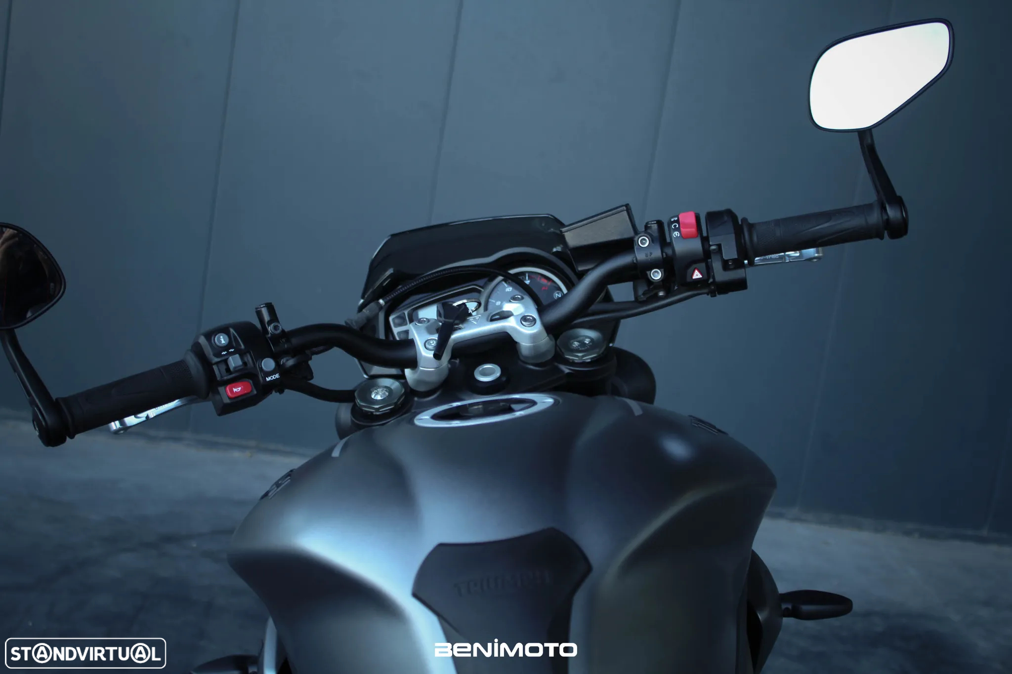 Triumph Street Triple 765 - 11