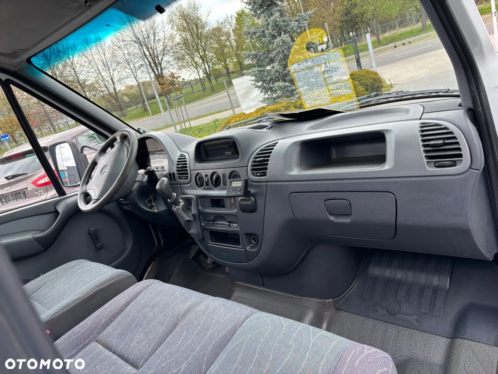 Mercedes-Benz sprinter 413 - 33
