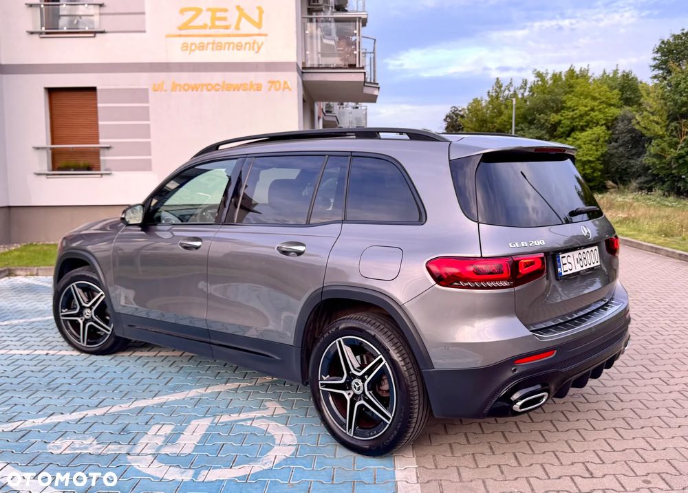Mercedes-Benz GLB 200 AMG Line 7G-DCT - 25