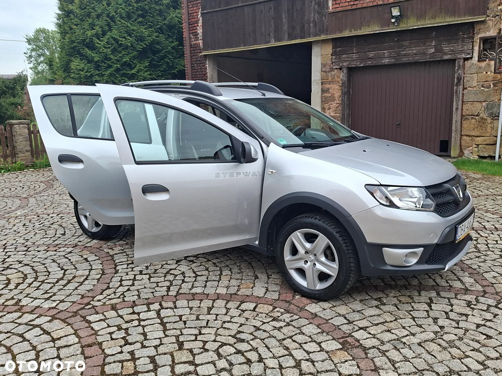 Dacia Sandero Stepway TCe 90 (S&S) Essential - 8