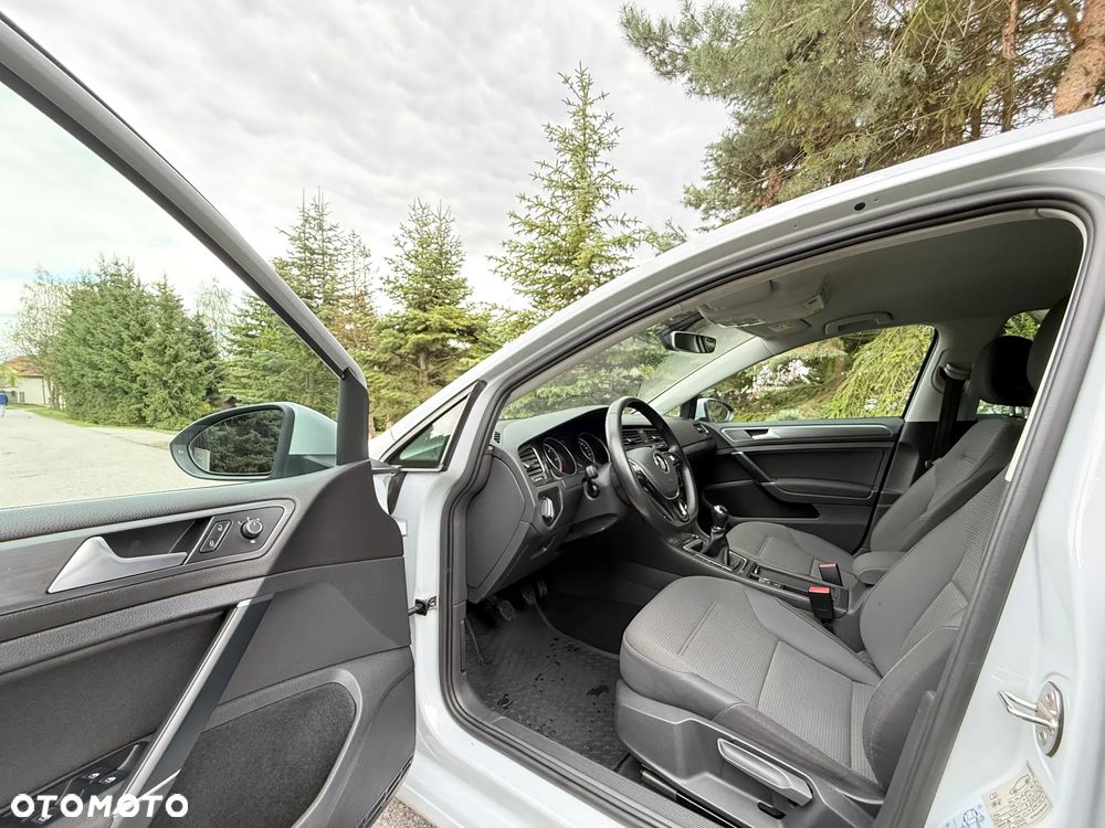 Volkswagen Golf 1.6 TDI BMT Comfortline - 13