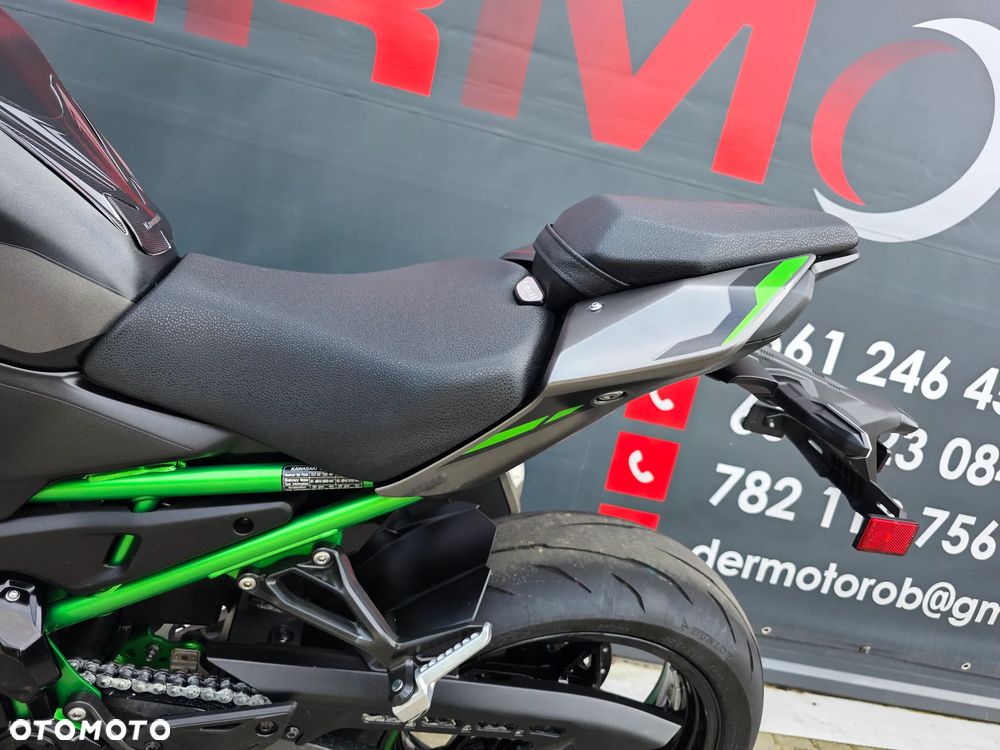 Kawasaki Z 900 - 12