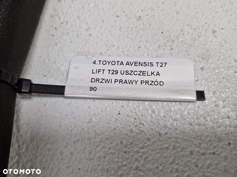 TOYOTA AVENSIS T27 LIFT T29 USZCZELKA DRZWI PRAWY PRZÓD - 4