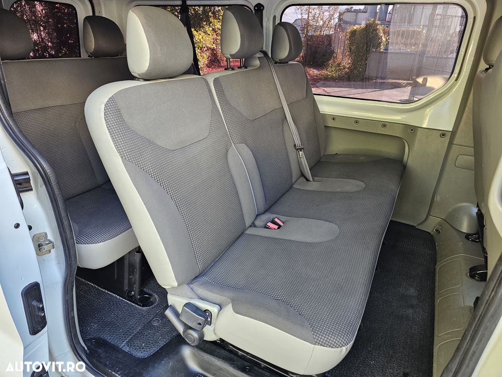 Opel Vivaro - 10
