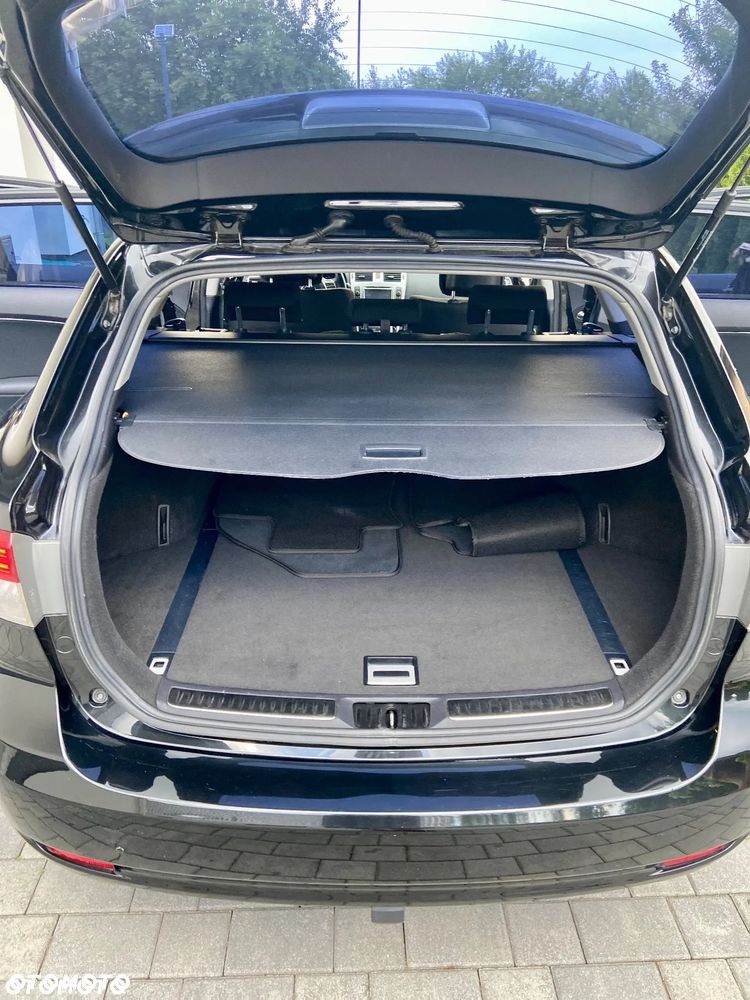 Toyota Avensis 1.8 Multidrive S Sol - 21