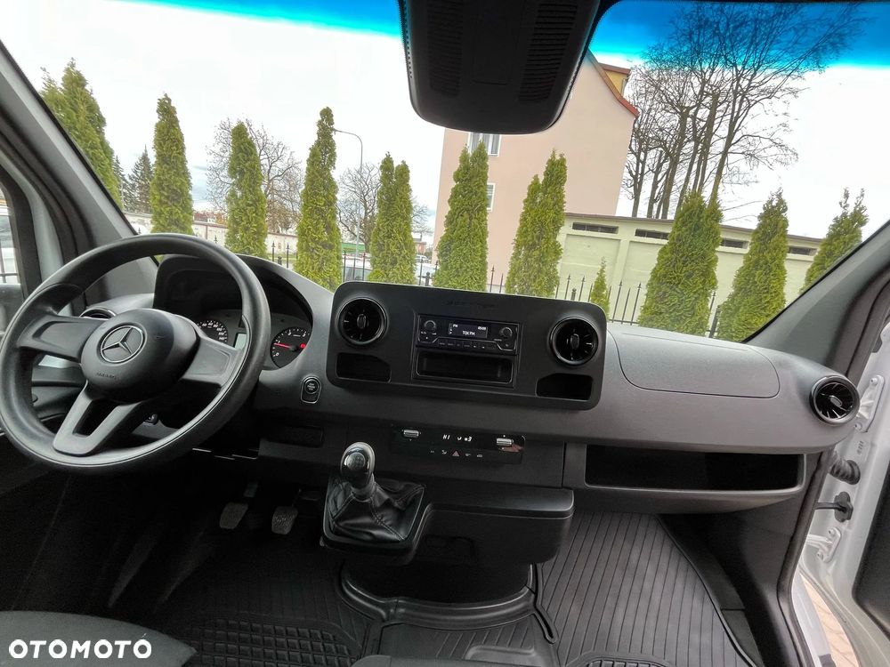 Mercedes-Benz Sprinter 516 - 20