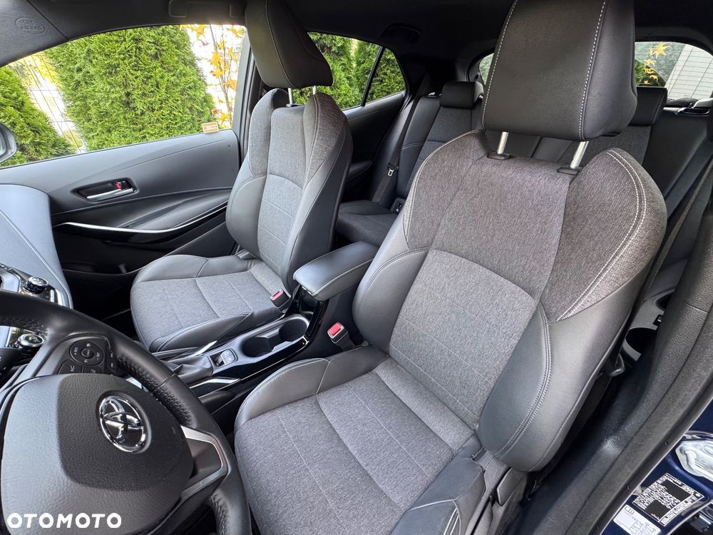 Toyota Corolla 2.0 Hybrid Comfort - 10