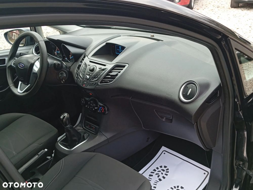 Ford Fiesta 1.25 Champions Edition - 20