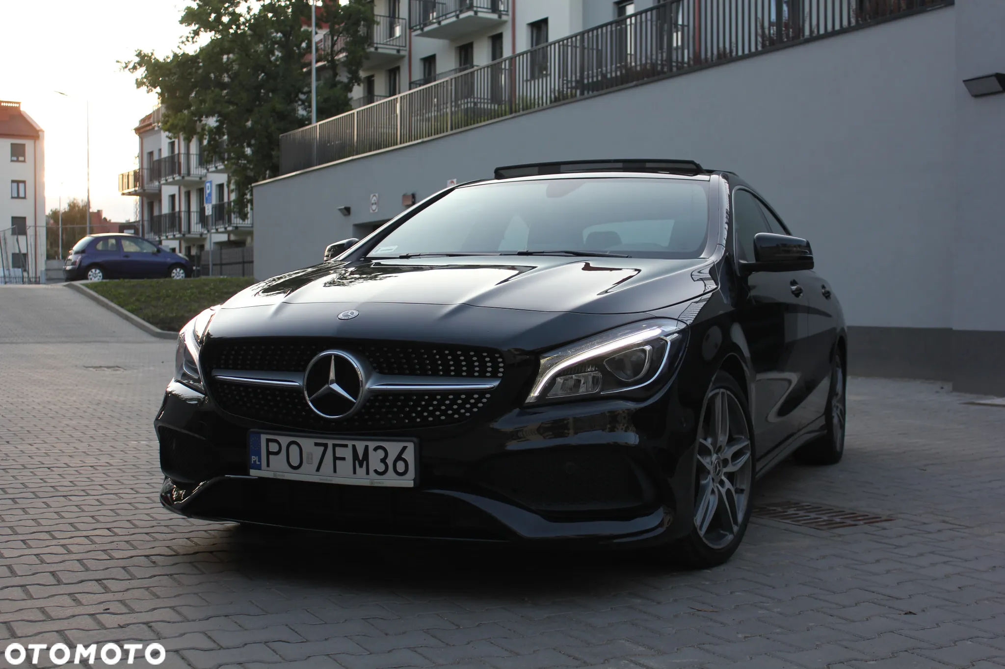 Mercedes-Benz CLA 200 7G-DCT AMG Line - 24