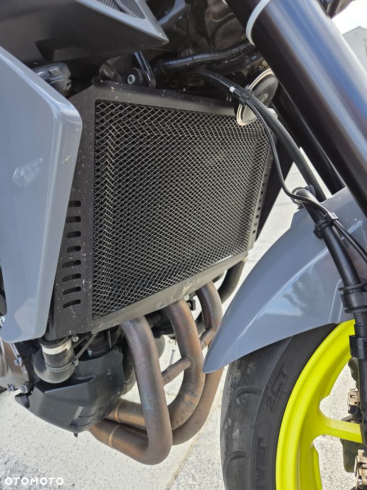 Yamaha MT - 19
