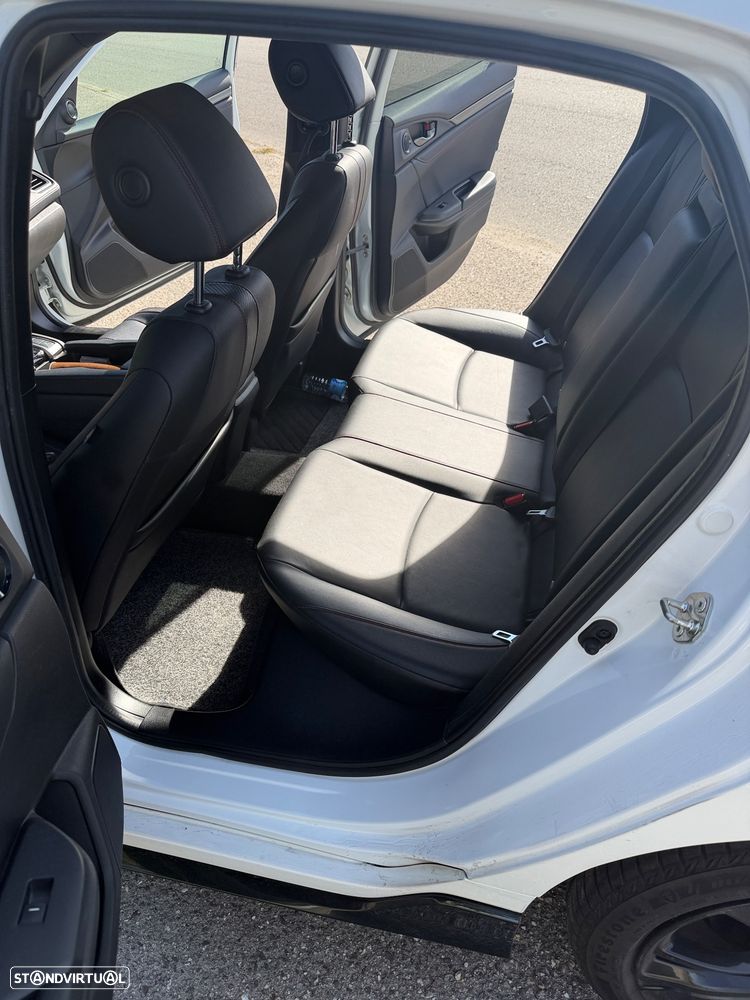 Honda Civic 1.0 i-VTEC Turbo Dynamic Limited Edition - 3