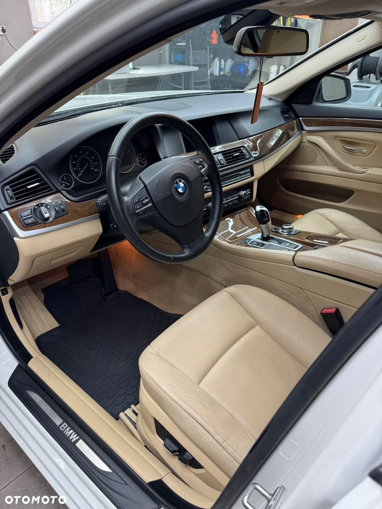BMW Seria 5 528i xDrive Modern Line - 6