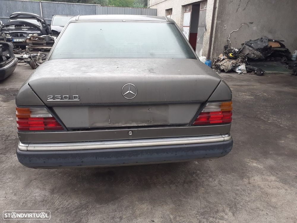 Mercedes 250 para peças - 4
