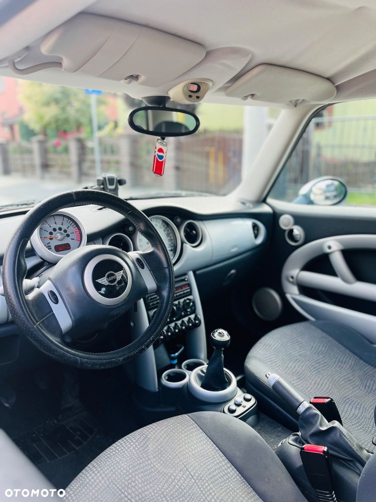 MINI Cooper Standard - 6