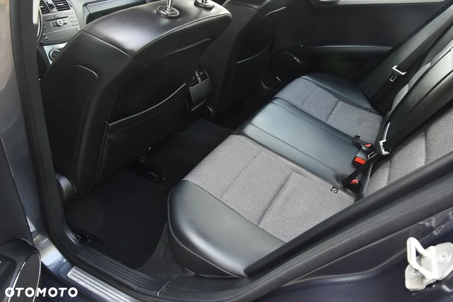Mercedes-Benz Klasa C 200 T Kompressor Automatik Avantgarde - 15
