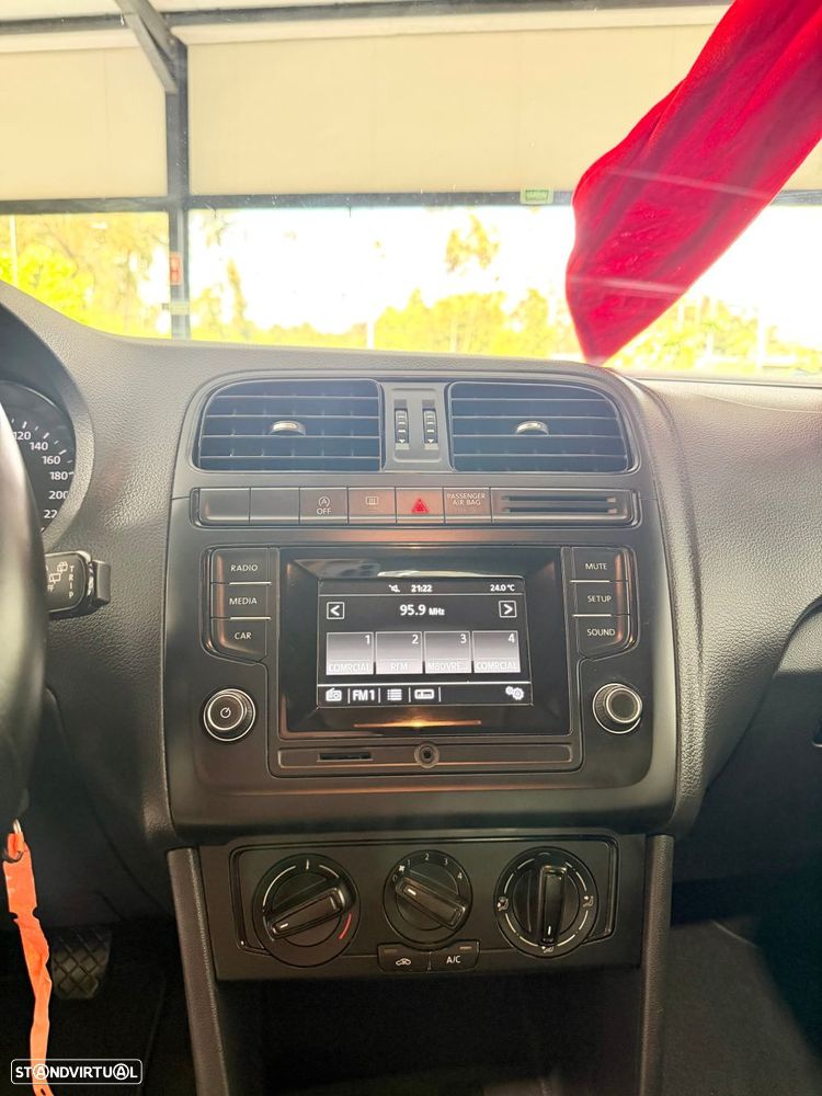 VW Polo 1.0 Trendline - 17