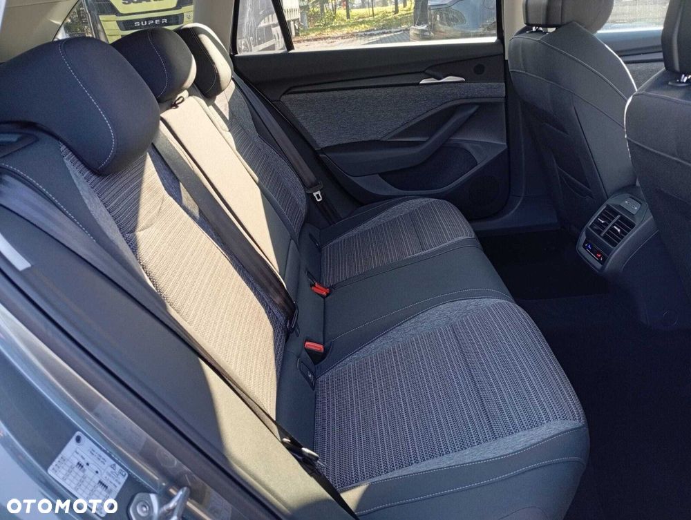 Skoda Superb 2.0 TDI SCR Edition 130 DSG - 22