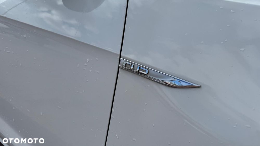 Volkswagen Golf 1.6 TDI BlueMot Comfortline - 6
