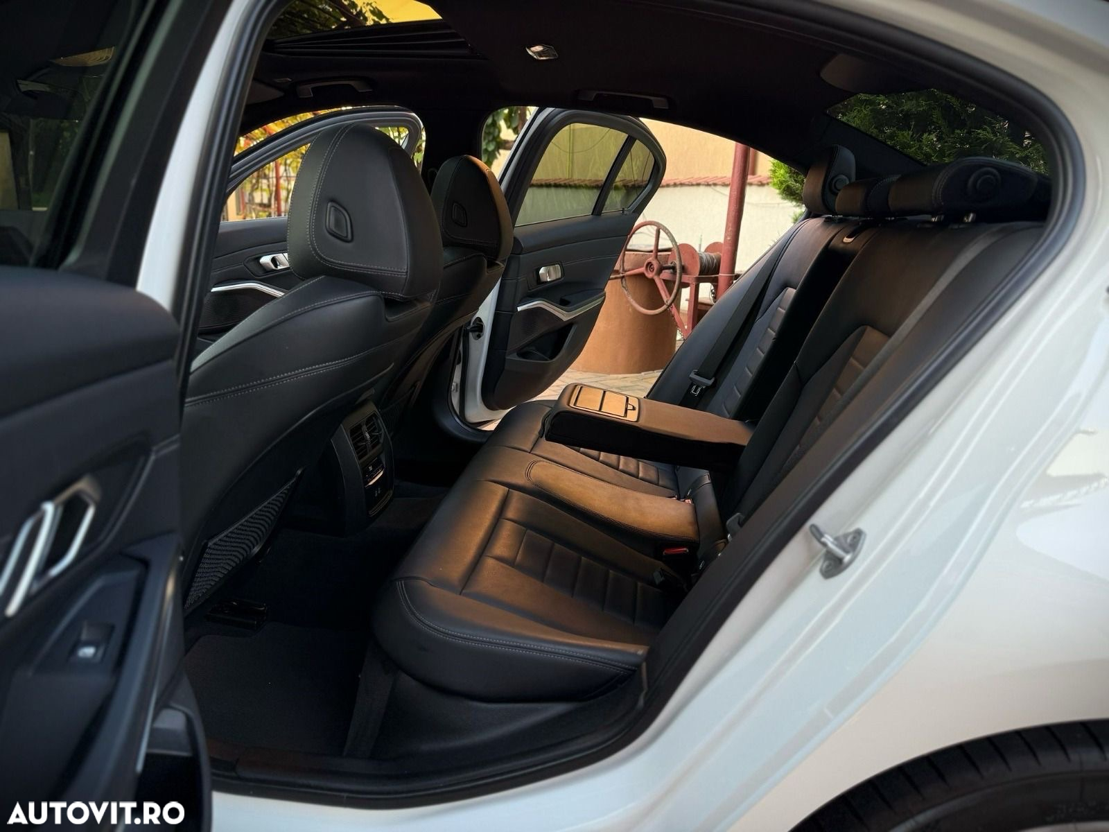 BMW Seria 3 320d xDrive AT M Sport - 20