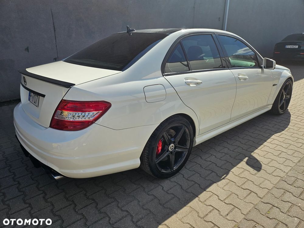 Mercedes-Benz Klasa C 63 AMG 7G-TRONIC - 30